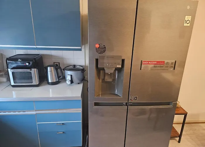 Gemuetliche 2-zimmer-ferienwohnung Mit Wohnzimmer, Dusche & Kueche, Schlafzimmer *